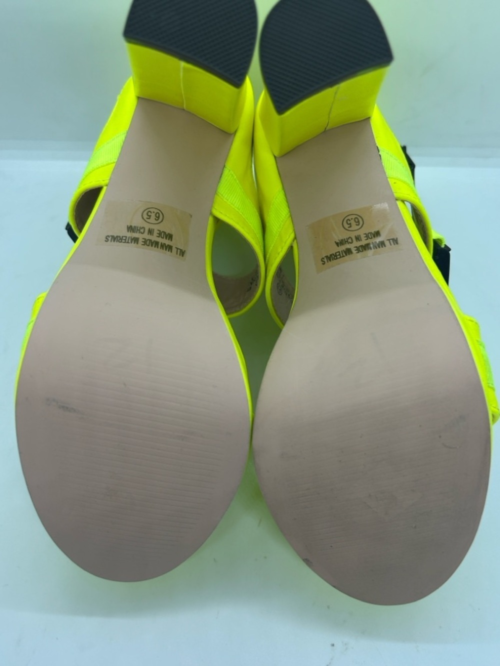 Chase + Chloe Neon yellow
platform straps shoes Size 6.5 - Picture 6 of 13